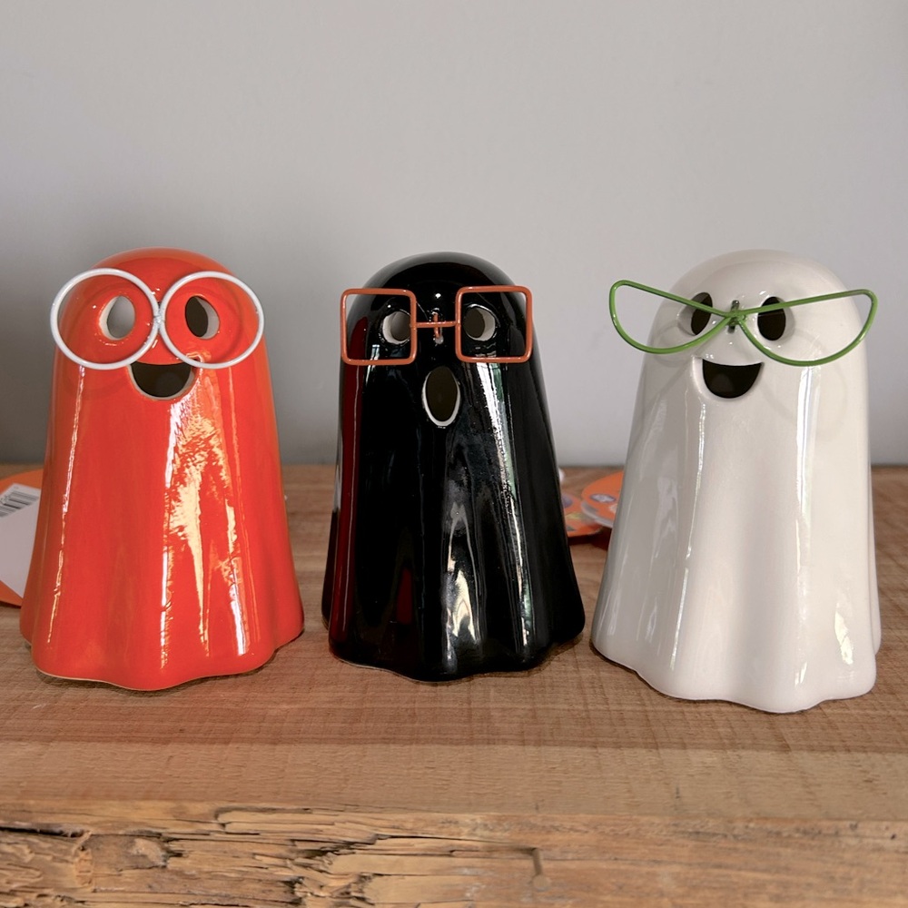 NWT Halloween LED Ceramic Ghosts w/Glasses Set